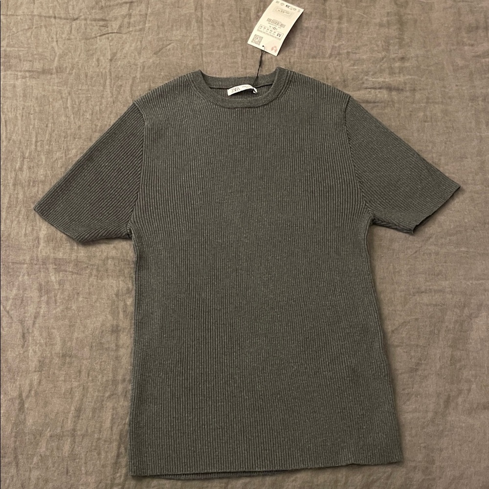 Zara Men’s Ribbed Knit Muscle Fit T-Shirt Gray Size M NWT